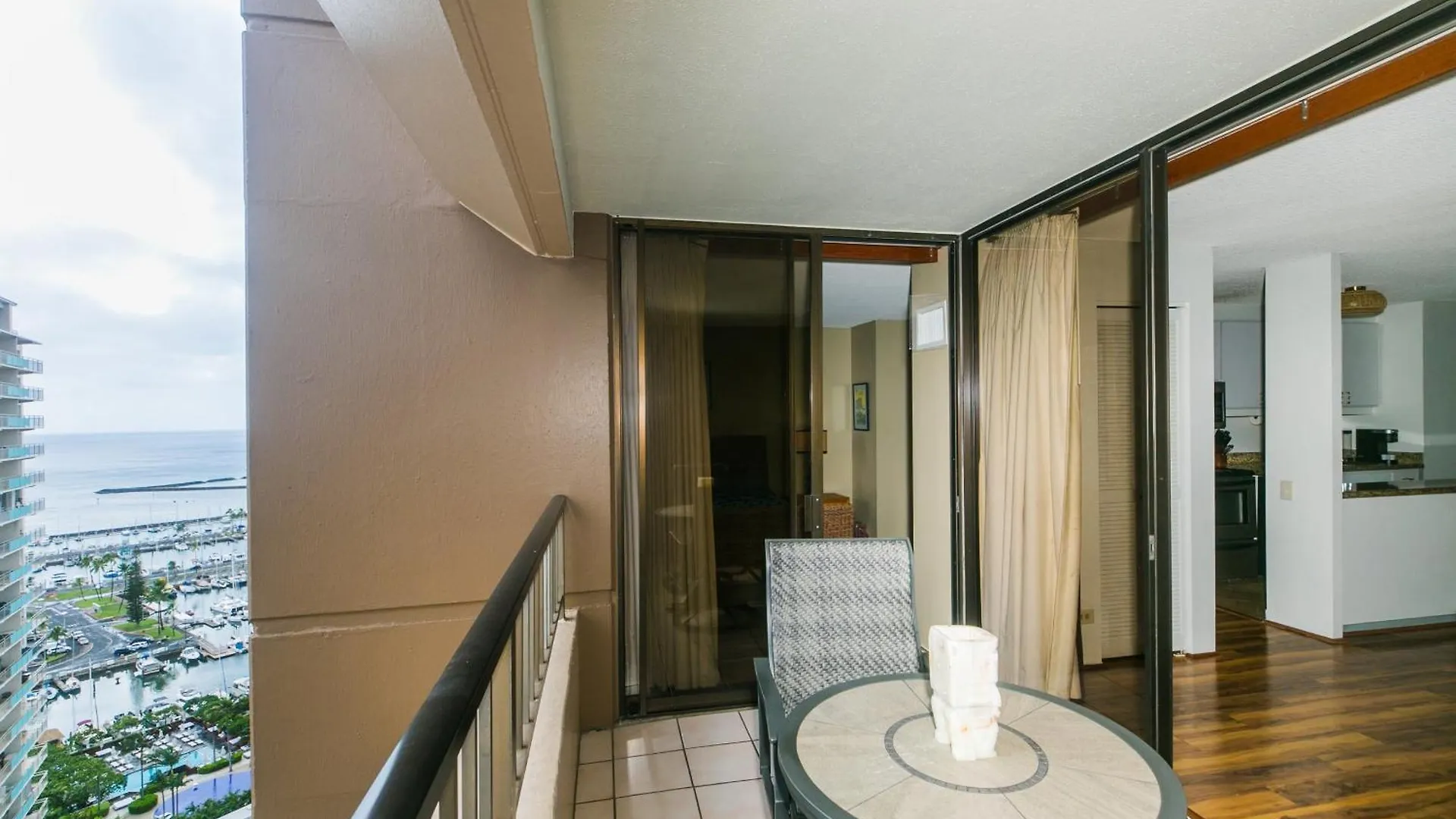 Lägenhet One Bedroom Discovery Bay Condos With Kitchen, Free Wifi & Amazing Views Honolulu