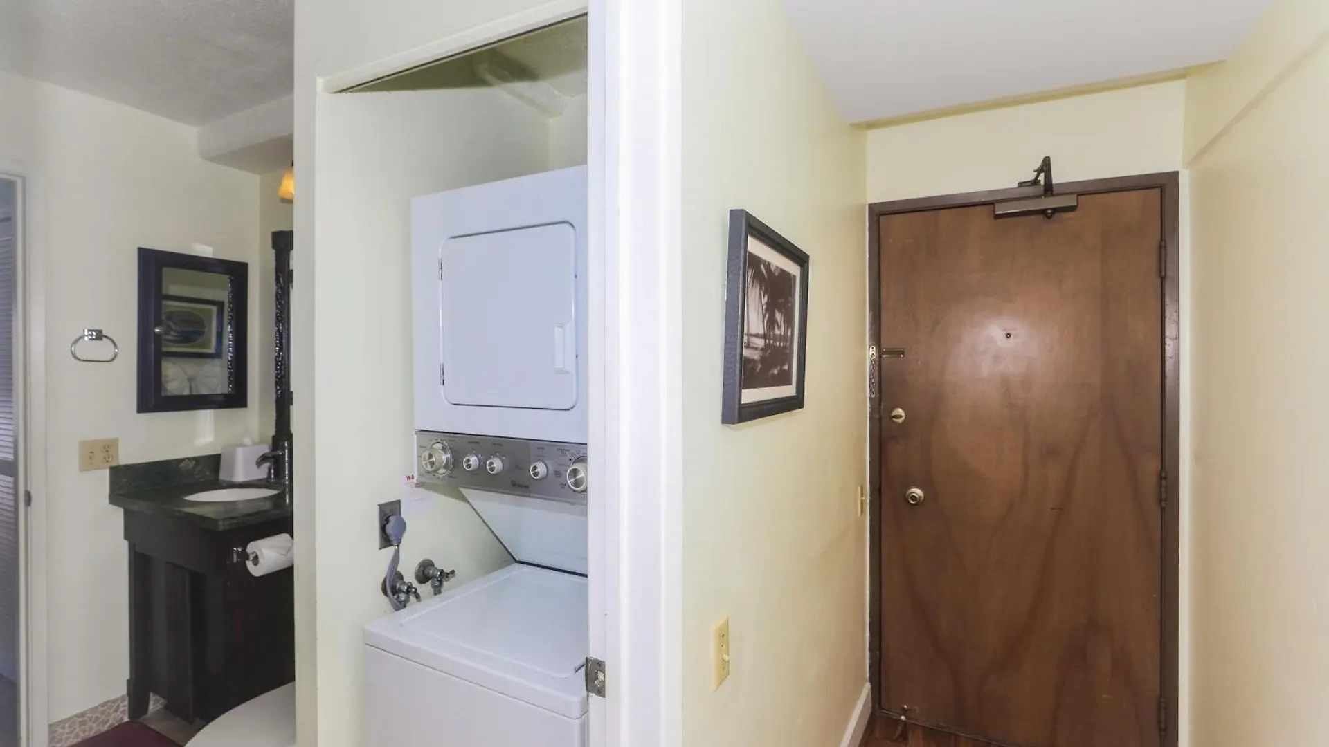 Lägenhet One Bedroom Discovery Bay Condos With Kitchen, Free Wifi & Amazing Views Honolulu USA