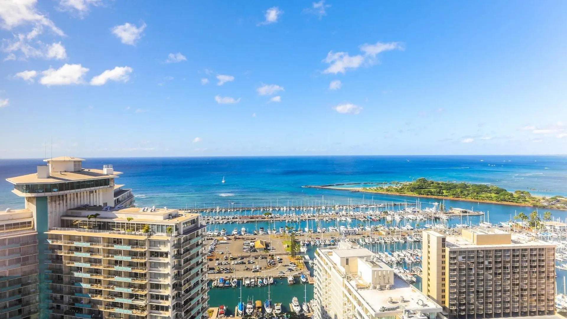 One Bedroom Discovery Bay Condos With Kitchen, Free Wifi & Amazing Views Honolulu