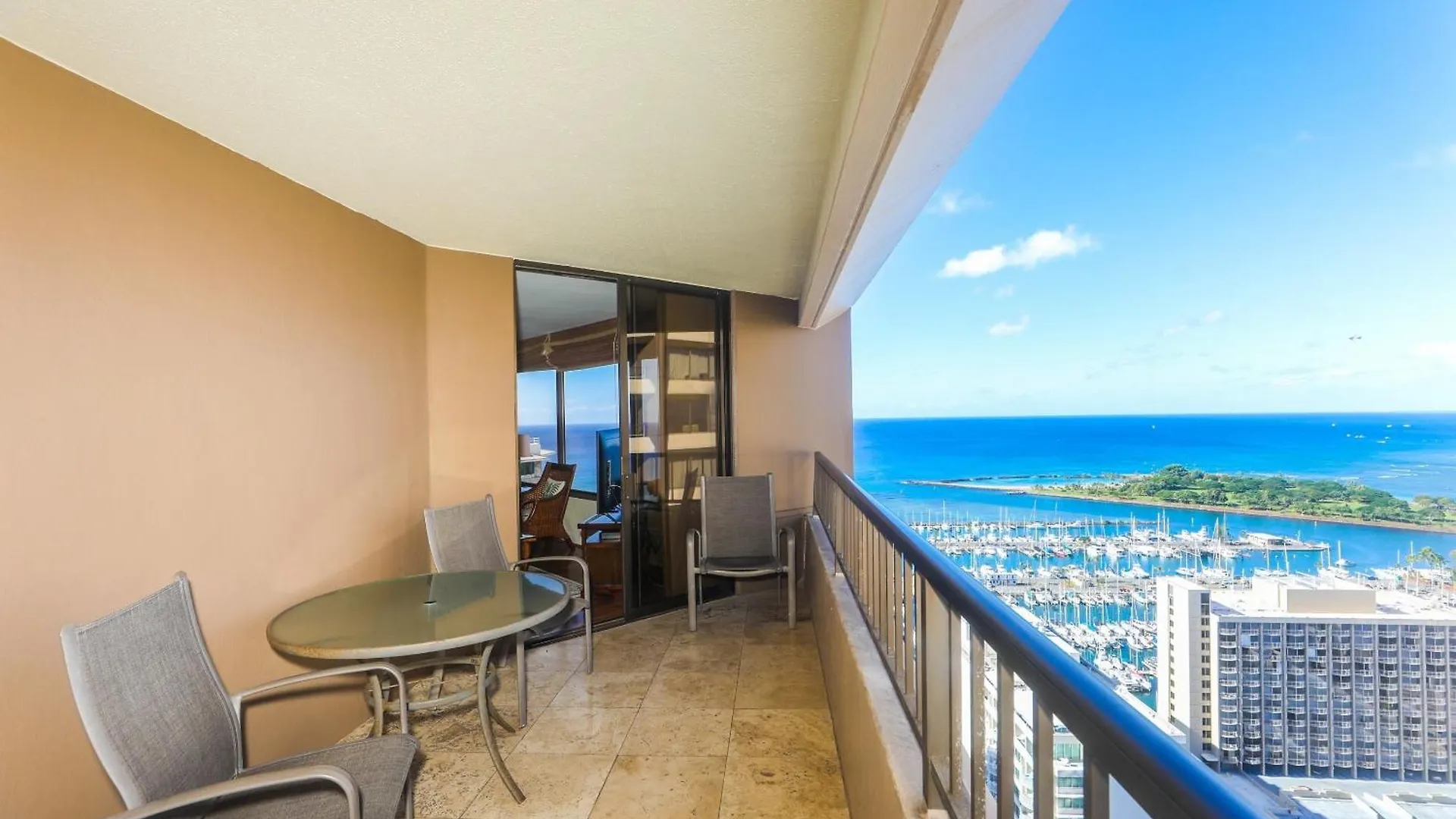 Lägenhet One Bedroom Discovery Bay Condos With Kitchen, Free Wifi & Amazing Views Honolulu USA
