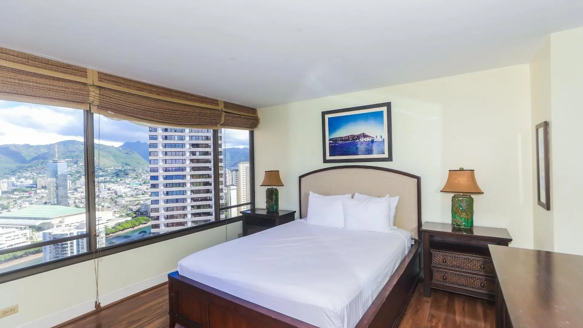 One Bedroom Discovery Bay Condos With Kitchen, Free Wifi & Amazing Views Honolulu